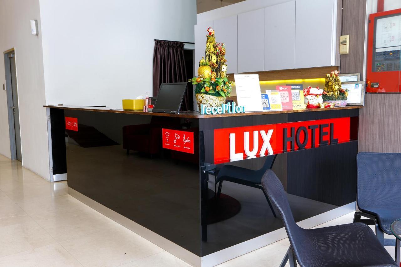 Lux Hotel Teluk Intan Εξωτερικό φωτογραφία